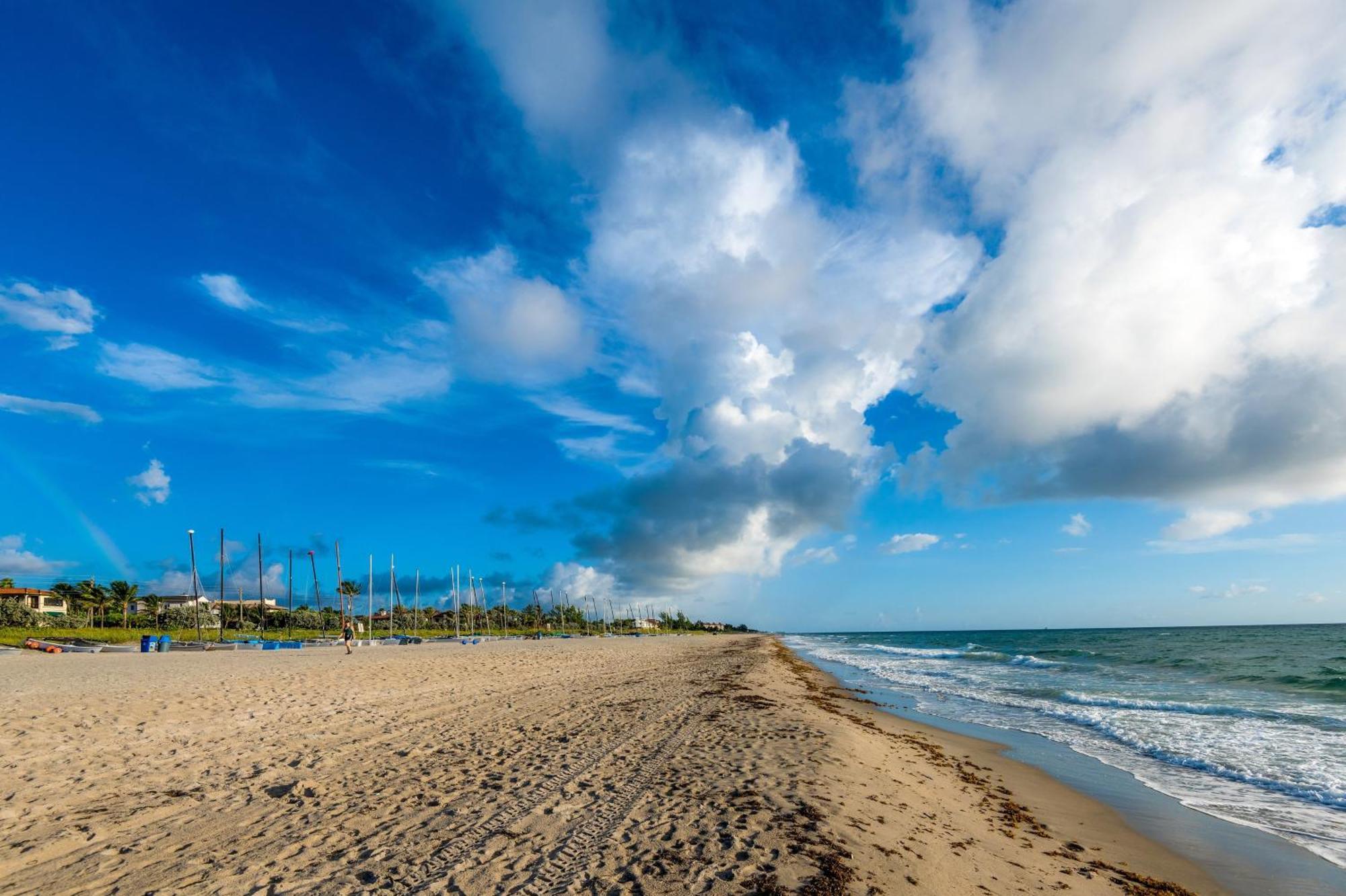 Aloft Delray Beach Exterior photo